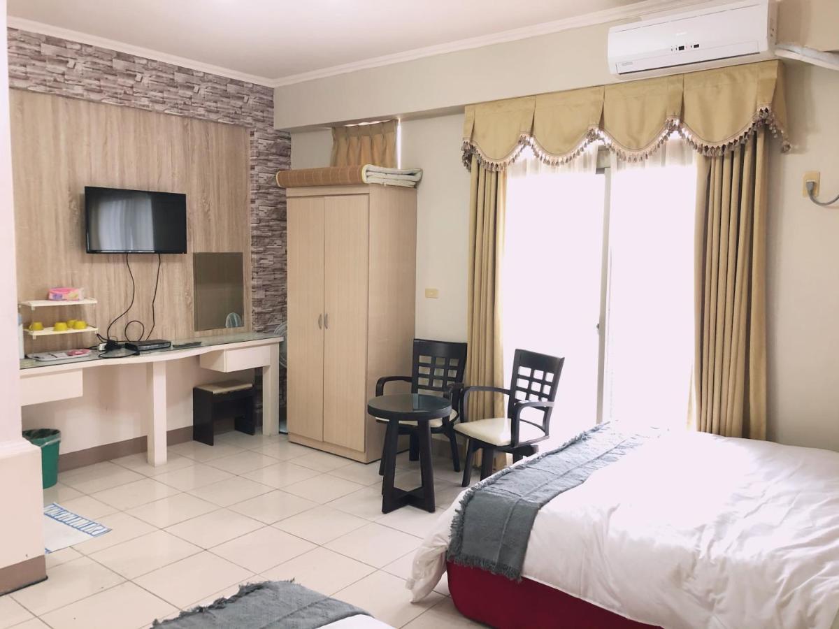Xin Homestay Luodong Extérieur photo