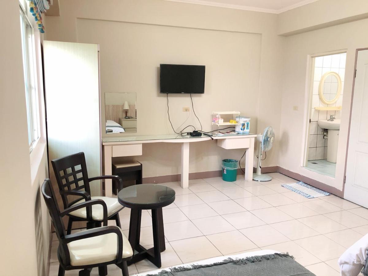 Xin Homestay Luodong Extérieur photo