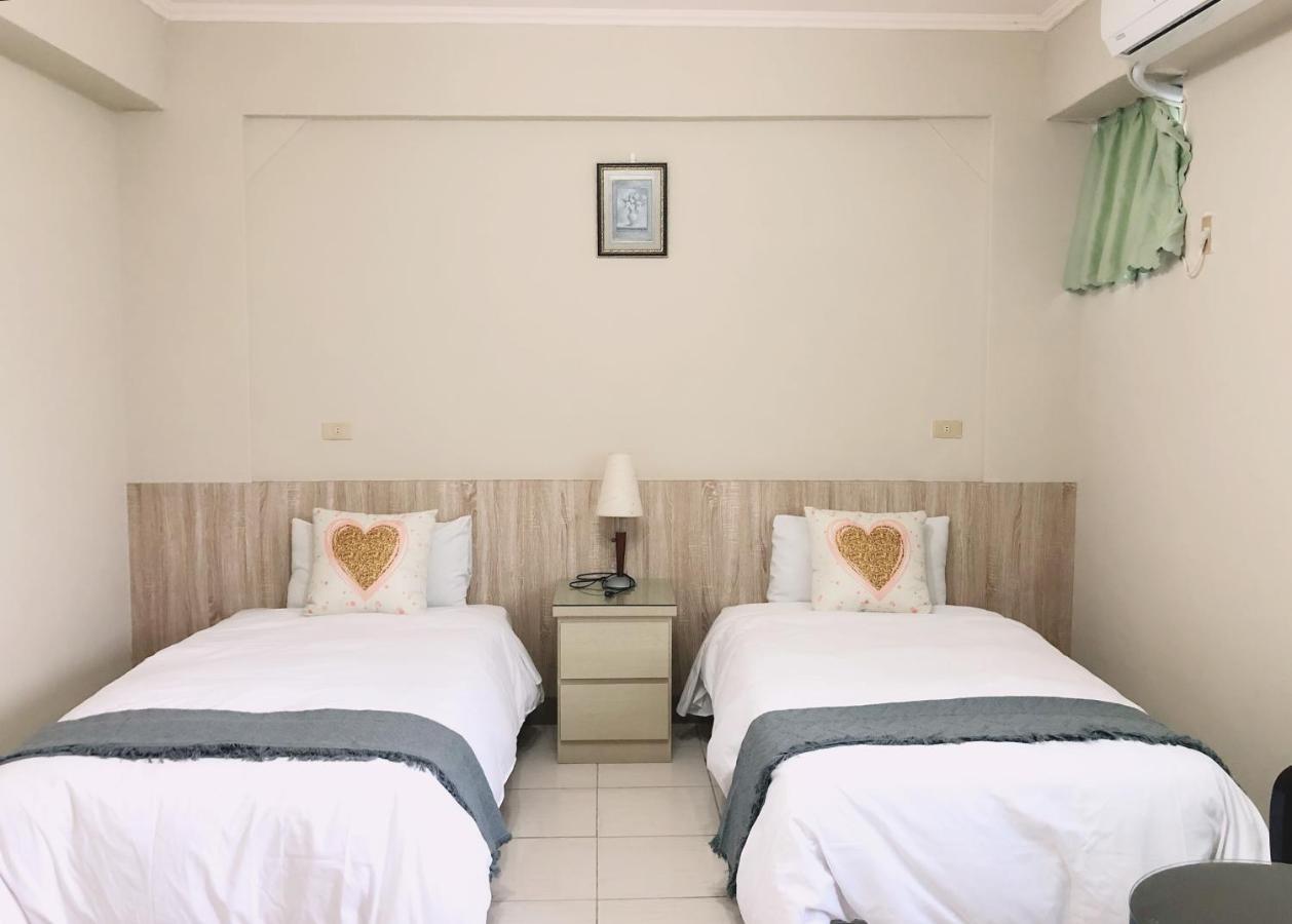 Xin Homestay Luodong Extérieur photo